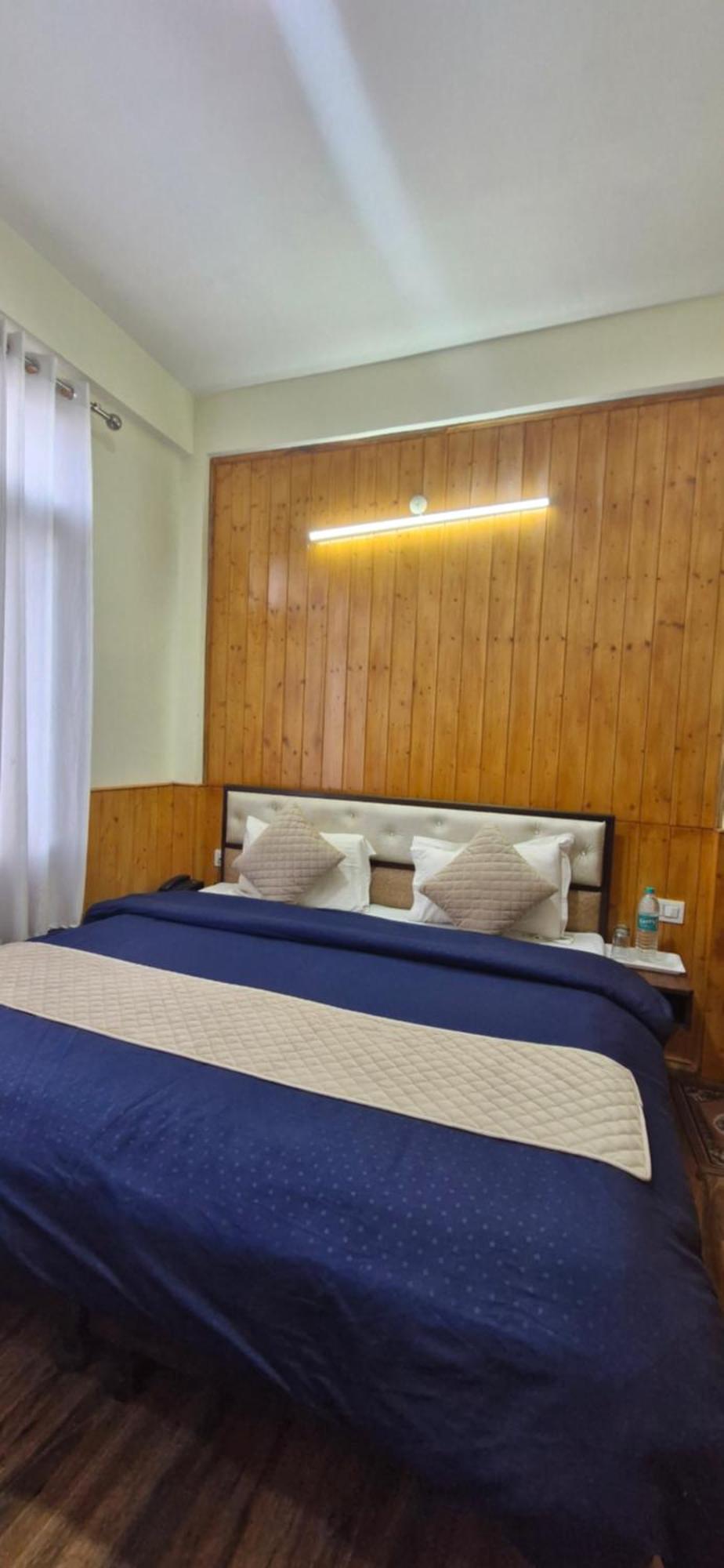 Hotel White Villa シムラー エクステリア 写真